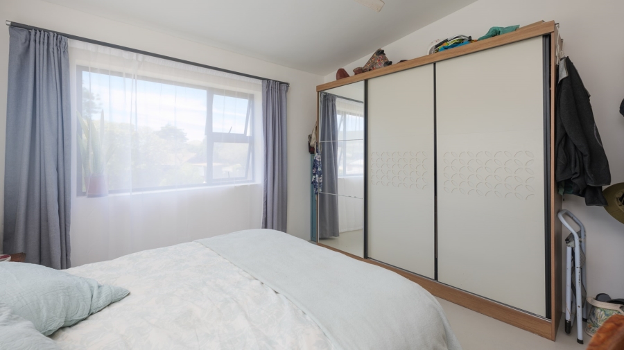 6 Bedroom Property for Sale in Agulhas Western Cape